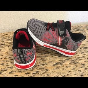 Toddler boy light up Star War shoes